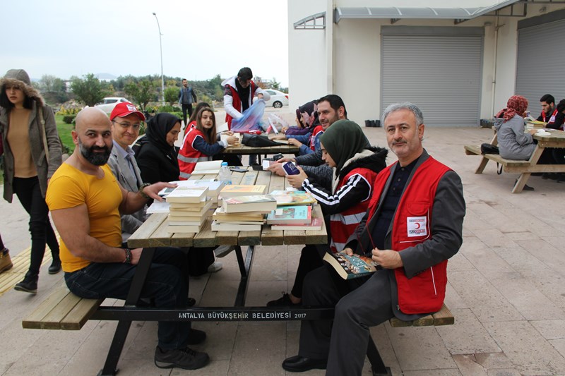 KİTAP OKUMA ETKİNLİĞİ KİTAP OKUMA ETKİNLİĞİ